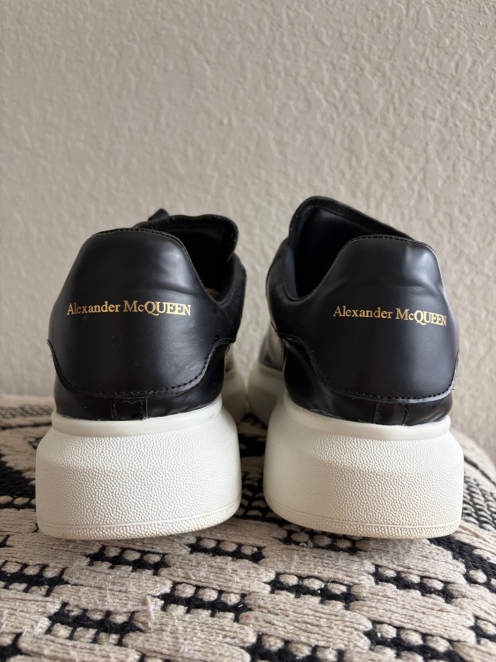 Alexander McQueen Black Leather Sneakers with White Platform Sole - Picture 2 of 9